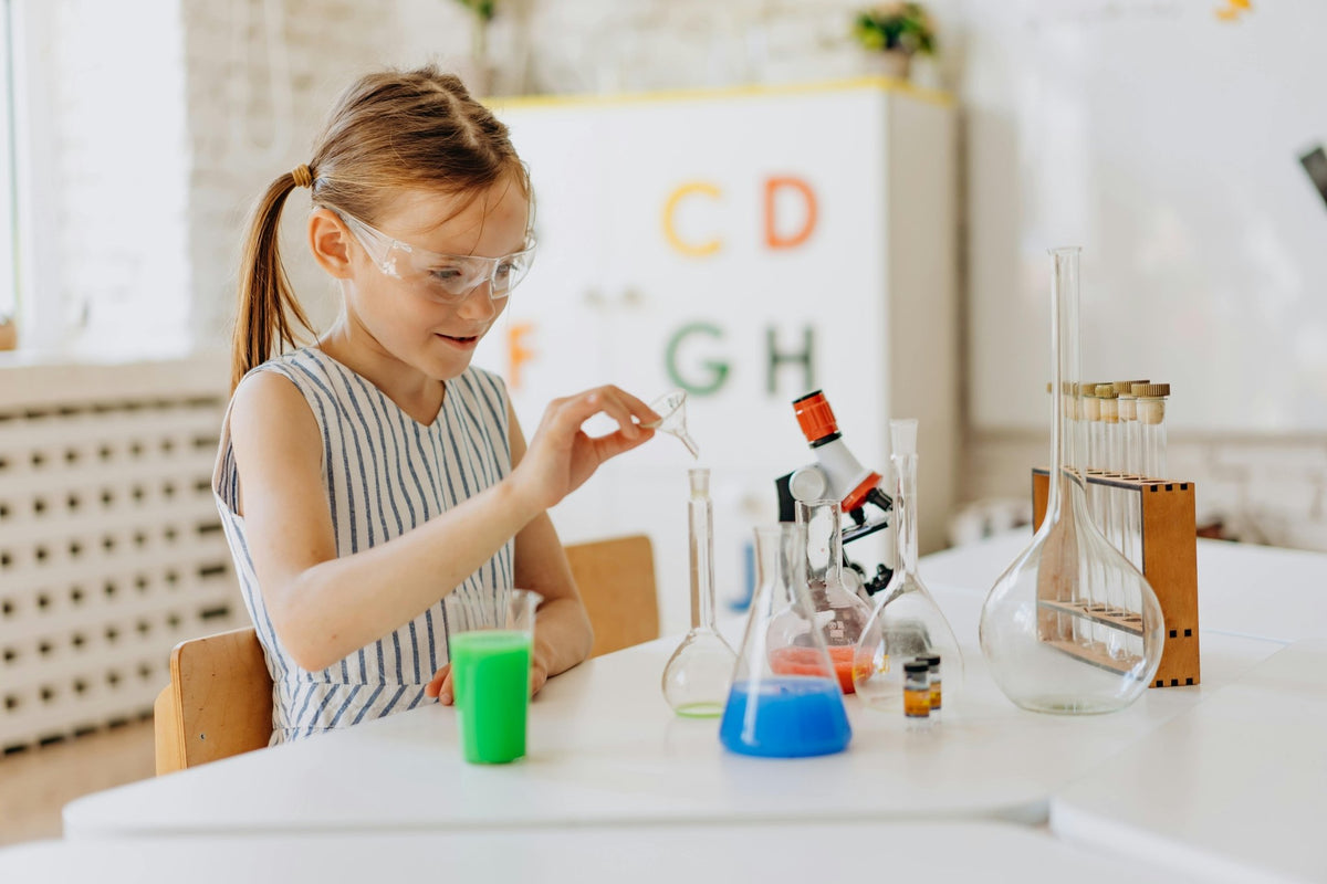 What Type of Toys Help Kids Think, Not Just Play? – Sillbird